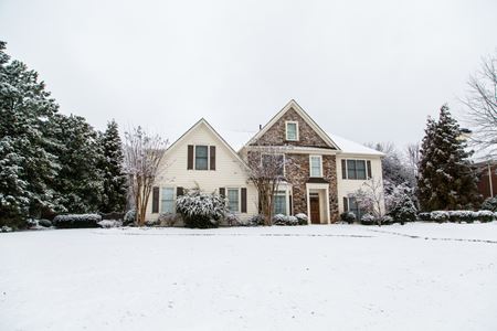 Should You Attempt Pressure Washing During Winter?
