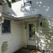 Elite-house-wash-on-beautiful-farm-house 1