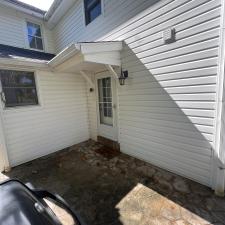 Elite-house-wash-on-beautiful-farm-house 3