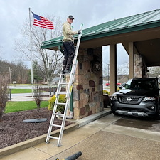 Professional-Gutter-Maintenance-at-Seven-Oaks-Country-Club 3
