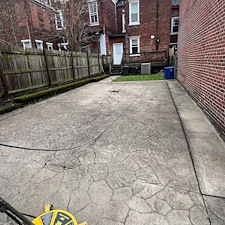 Revitalizing-a-Lawrenceville-Classic-Expert-Deck-and-Concrete-Cleaning 6