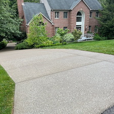 Sparkling-Concrete-in-Upper-St-Clair-JR-Pressure-Washing-Delivers 0